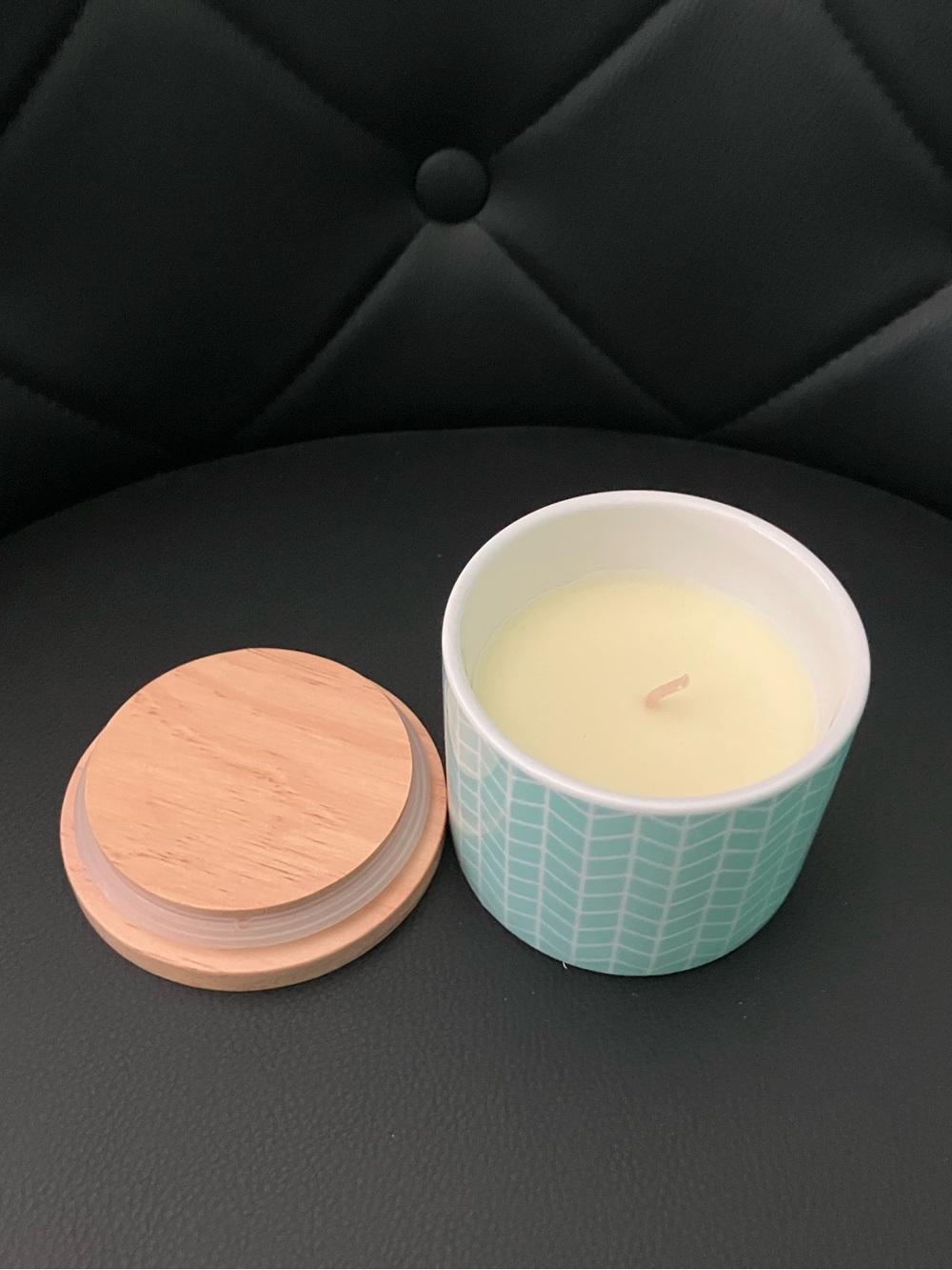 Vanilla Scented Candle with Wooden Lid